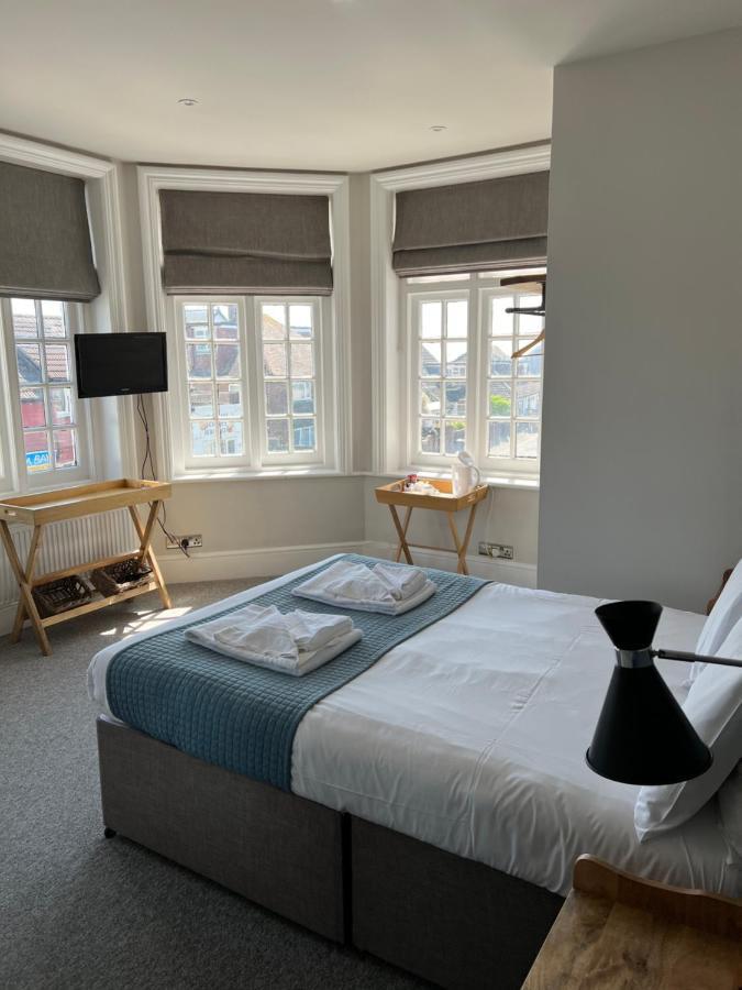 Inn The Bay